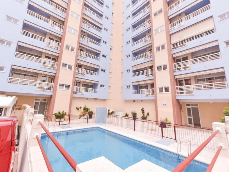Apartamentos Marblau Peredamar-Julio Y Agosto Solo Familias غانديا المظهر الخارجي الصورة