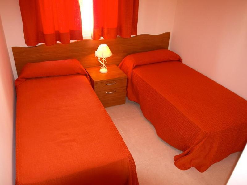 Apartamentos Marblau Peredamar-Julio Y Agosto Solo Familias غانديا المظهر الخارجي الصورة